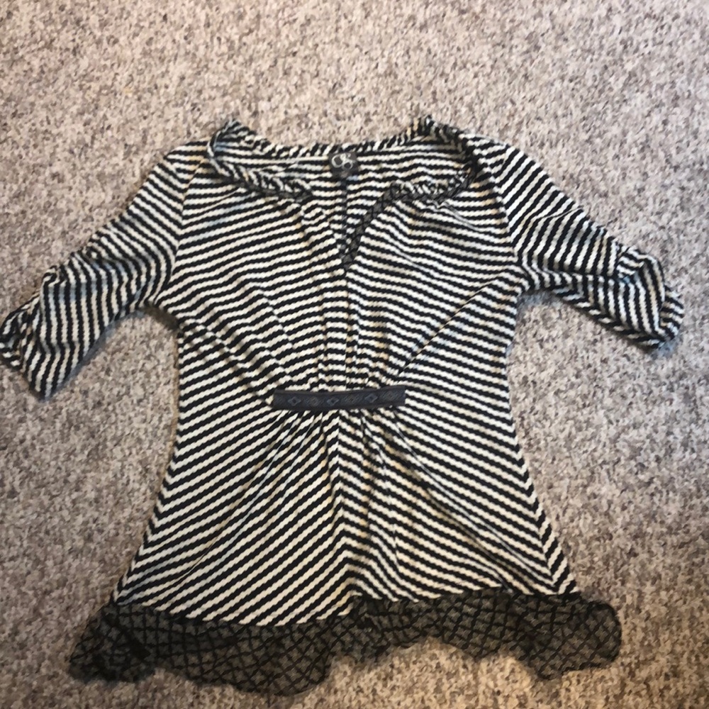 3/4 sleeve shirt